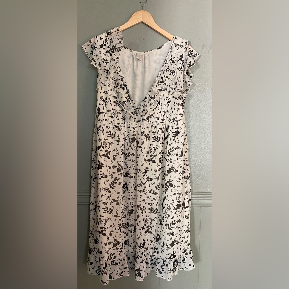 Converse One Star Womens Size XL Ruffle Sleeve charcoal/off white Skater Dress